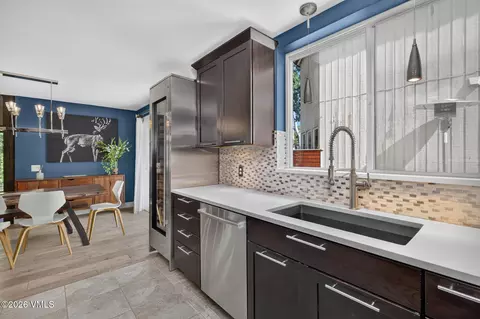 Kitchen - 3000 Eaglebend Dr # 11, Avon, CO 81620 photo 3 of 3