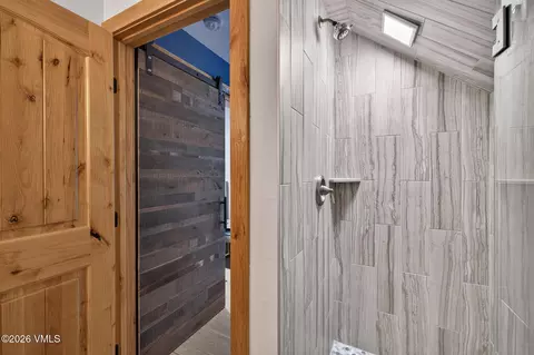 Bath - 3000 Eaglebend Dr # 11, Avon, CO 81620 photo 6 of 6