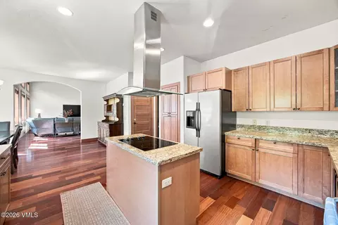 Kitchen - 351 Black Bear Dr, Gypsum, CO 81637 photo 3 of 5