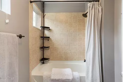 Bath - 726 Founders Ave, Eagle, CO 81631 photo 5 of 7