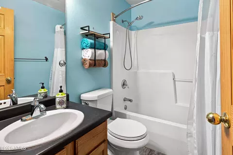 Bath - 211 Ryshot, Eagle, CO 81631 photo 2 of 3