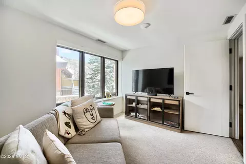 Bedroom - 430 S Frontage Rd E #RU-E, Vail, CO 81657 photo 1 of 4