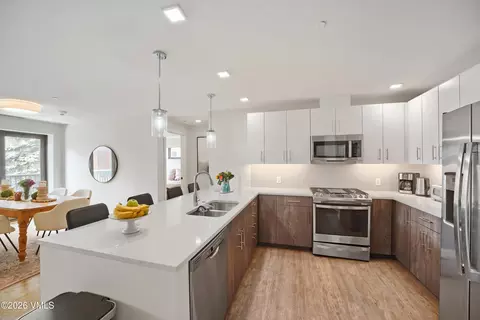 Kitchen - 430 S Frontage Rd E #RU-E, Vail, CO 81657 photo 4 of 7