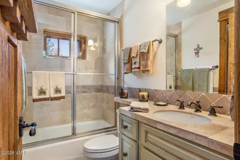 Bath - 325 N Penstemon Ln, Eagle, CO 81631 photo 5 of 10