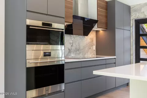 Kitchen - 80 Lariat Rd, Edwards, CO 81632 photo 5 of 7