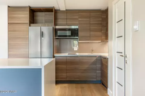 Kitchen - 80 Lariat Rd, Edwards, CO 81632 photo 7 of 7