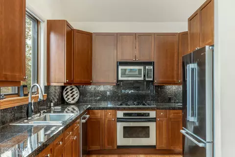 Kitchen - 41 Saddle Dr, Edwards, CO 81632 photo 4 of 4