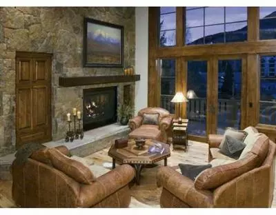 736 Forest Rd, Vail, CO 81657 photo 2