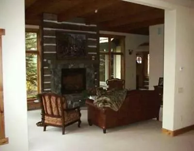4937 Juniper Ln, Vail, CO 81657 photo 2