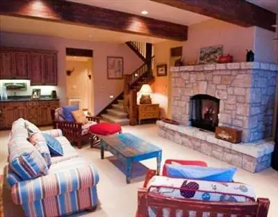 147 Eagle River Rd, Edwards, CO 81632 photo 8