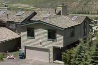 913 Eagle Dr, Avon, CO 81620 photo 2