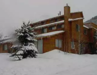 112 Riverside Ct #B, Avon, CO 81620 photo 1