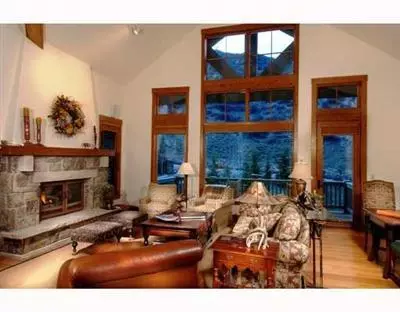 390 Cresta Rd, Edwards, CO 81632 photo 2