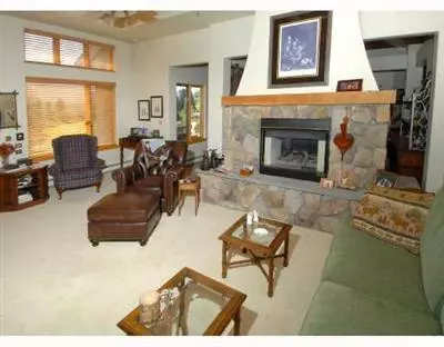 313 Rawhide Rd, Edwards, CO 81632 photo 2