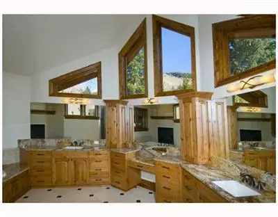 5142 Grouse Ln, Vail, CO 81657 photo 9