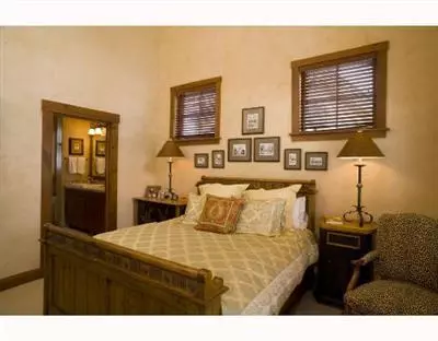 360 Cresta Rd, Edwards, CO 81632 photo 4