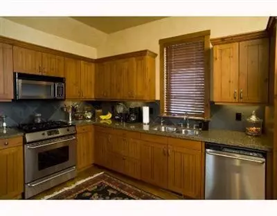 360 Cresta Rd, Edwards, CO 81632 photo 3