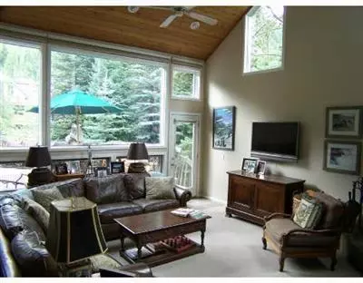 4394 Streamside Cir, Vail, CO 81657 photo 2