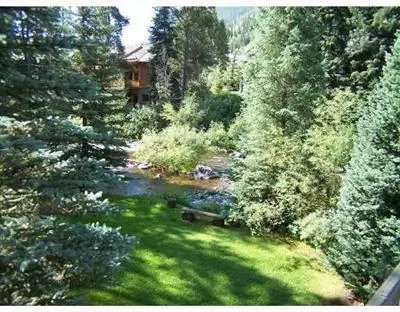 4394 Streamside Cir, Vail, CO 81657 photo 3