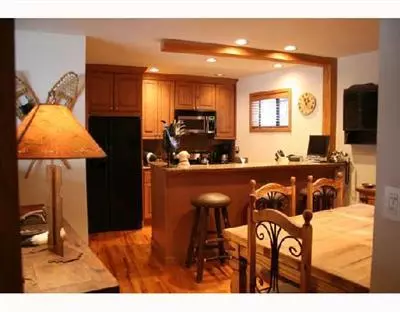 142 Eagle Dr #B-8, Avon, CO 81620 photo 2