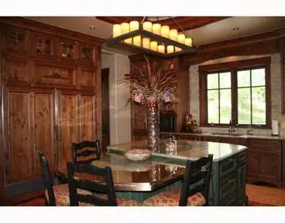105 Eagle River Rd, Edwards, CO 81632 photo 4