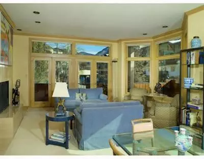 123 Willow Pl #3, Vail, CO 81657 photo 2