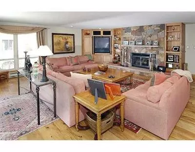 68 E Meadow Dr #302, Vail, CO 81657 photo 3