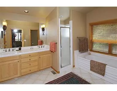 50 Singletree Rd #B, Edwards, CO 81632 photo 8