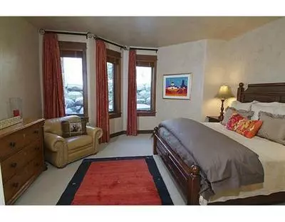301 Eagle River Rd, Edwards, CO 81632 photo 17