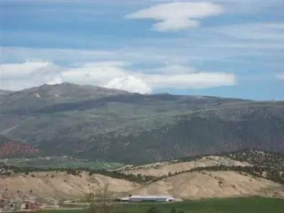 390 Abrams Creek Dr, Eagle, CO 81631 photo 2