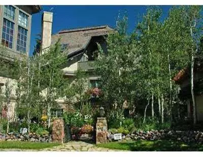 63 Willow Cir #3, Vail, CO 81657 photo 2