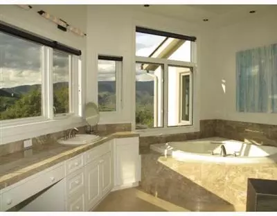 387 Eagle Crest Rd #B, Edwards, CO 81632 photo 8