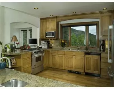 387 Eagle Crest Rd #B, Edwards, CO 81632 photo 3