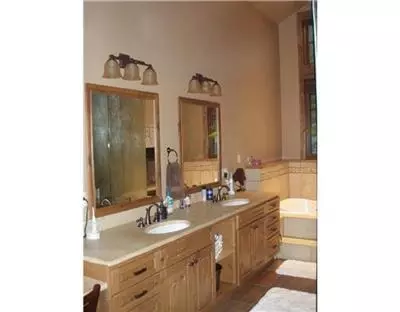 390 Eagle Dr, Avon, CO 81620 photo 8