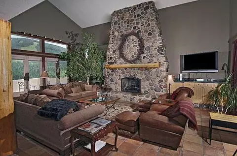 742 Sandy Ln #B, Vail, CO 81657 photo 2