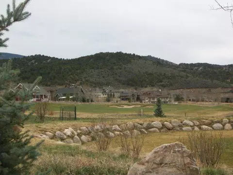 78 Haystacker Dr, Eagle, CO 81631 photo 2