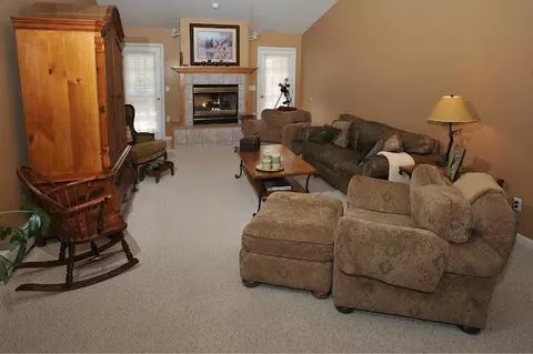 120 Condor Dr, Eagle, CO 81631 photo 2