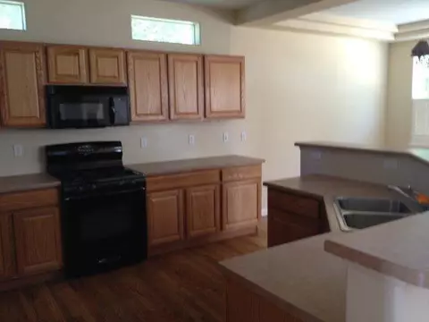 100 Beecher St, Eagle, CO 81631 photo 2