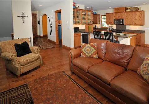 88 Seabry St, Eagle, CO 81631 photo 2