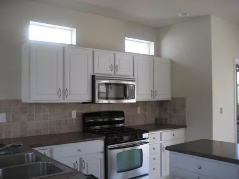 251 Longview Ave, Eagle, CO 81631 photo 3