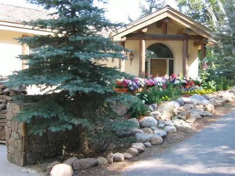 1184 Eagle Dr, Avon, CO 81620 photo 1