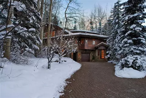 486 Forest Rd #B, Vail, CO 81657 photo 1