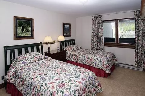 68 E Meadow Dr #402, Vail, CO 81657 photo 4