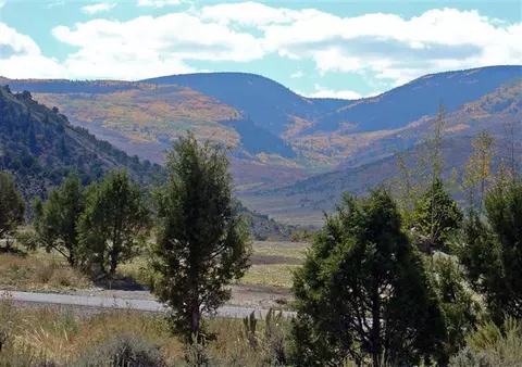 2482 E Haystacker Dr, Eagle, CO 81631 photo 2