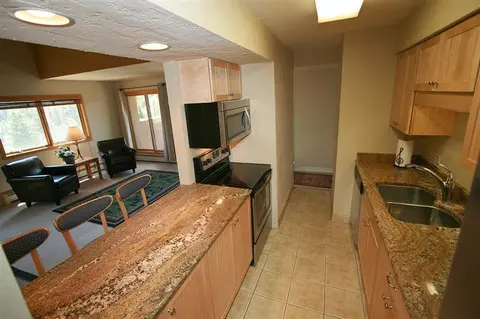 993 Lionsridge Loop Loop #433, Vail, CO 81657 photo 10