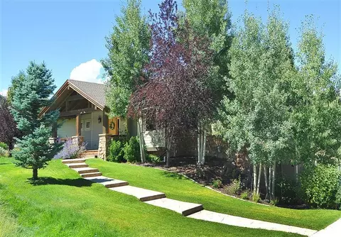 151 Bunkhouse Pl, Eagle, CO 81631 photo 2