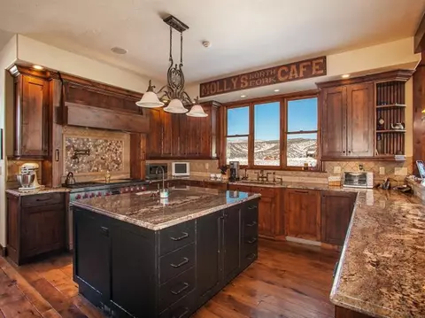 64 N Penstemon Ln, Eagle, CO 81631 photo 3