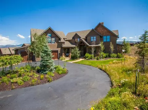 64 N Penstemon Ln, Eagle, CO 81631 photo 2