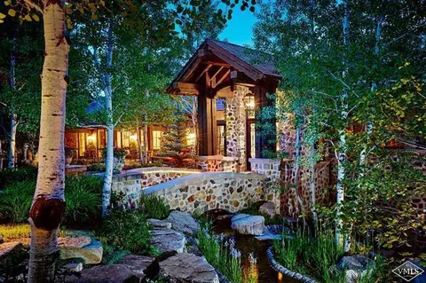 975 Pilgrim Dr, Edwards, CO 81632 photo 1