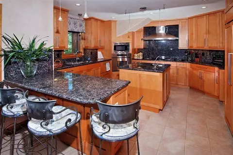 748 Potato Patch Dr #B, Vail, CO 81657 photo 2